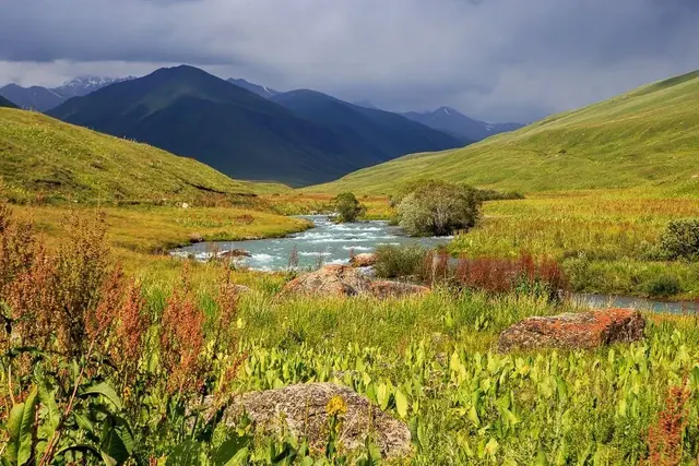 West Karakol Gorge, Chuy