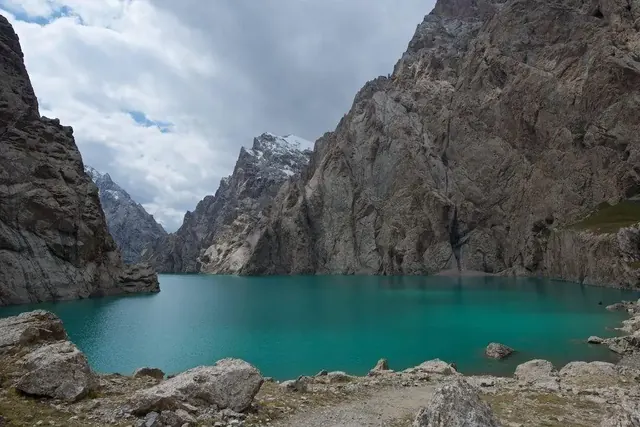 Kel-Suu Lake, Naryn