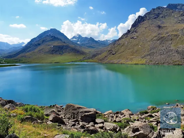 Besh-Tash Lake, Talas