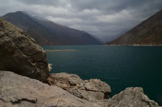 Kara-Suu Lake, Jalal-Abad